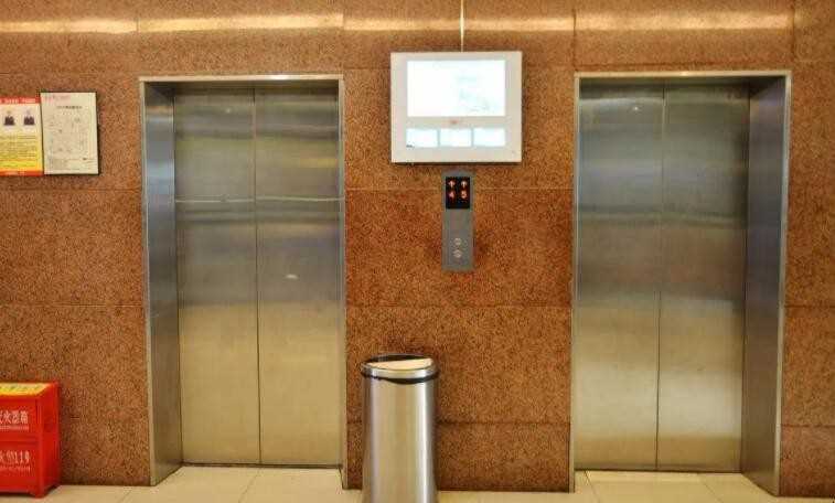 电梯使用寿命是多少年