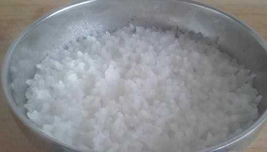 用碗蒸米饭怎么蒸